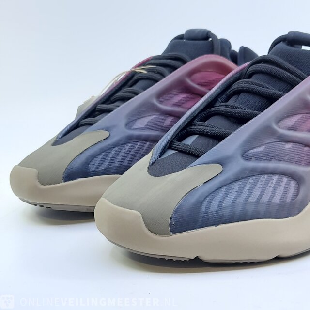 Adidas yeezy 700 nl hotsell