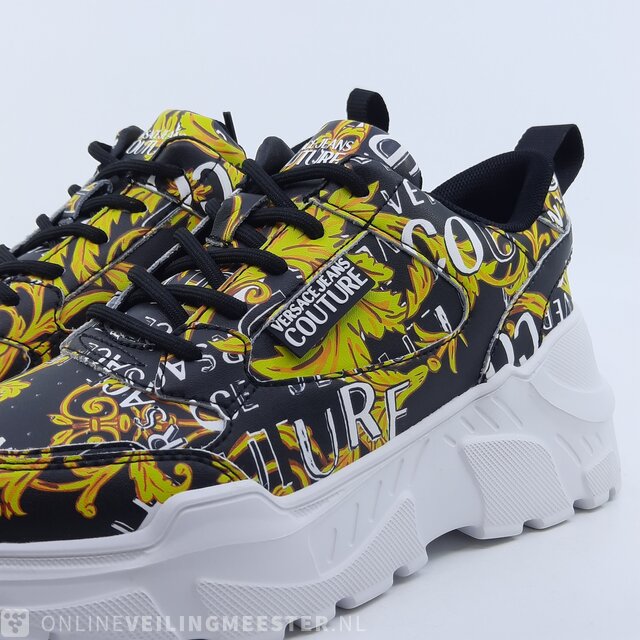 Paar schoenen maat 38 Versace 74VA3SC2 ZP096