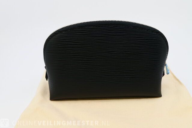 Louis Vuitton hat, black » Onlineauctionmaster.com